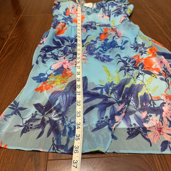 GUESS Chiffon Flutter Dress Sz 6 - Picture 9 of 10